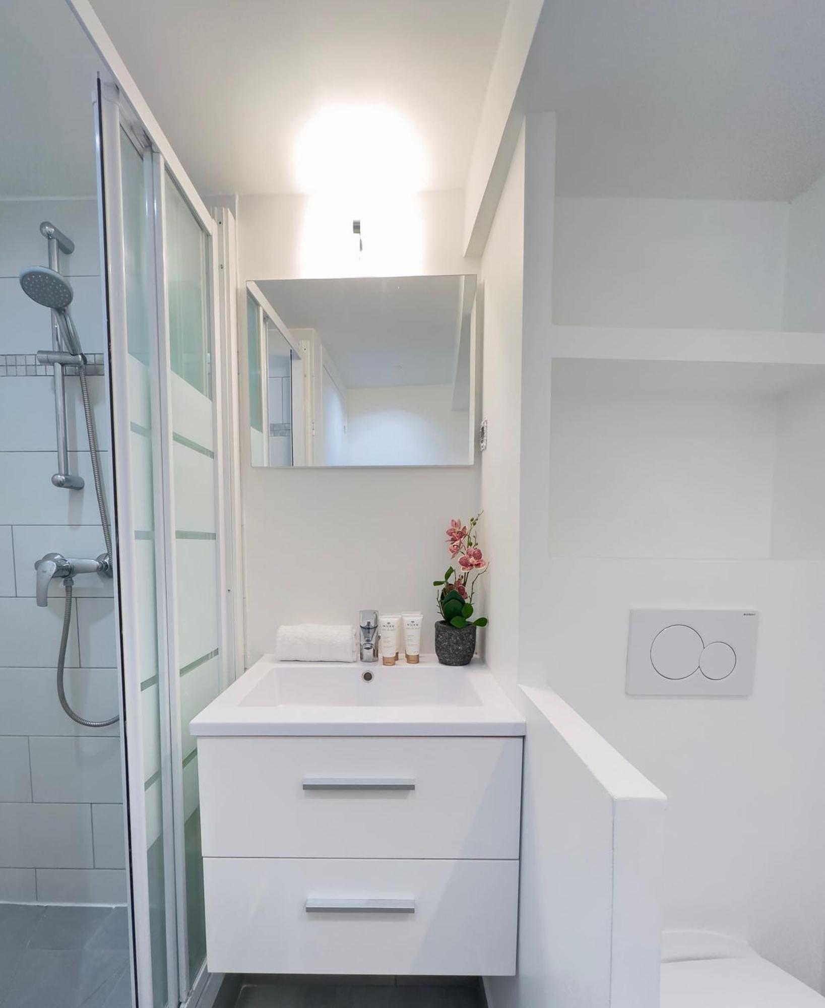 Ferienwohnung Authentic Flat Near Luxembourg Garden Paris Exterior foto